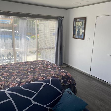 Self Contained En-Suite Private Bathroom, Private Entrance, Close To Shops & Hospital Homestay Hamilton Exterior foto